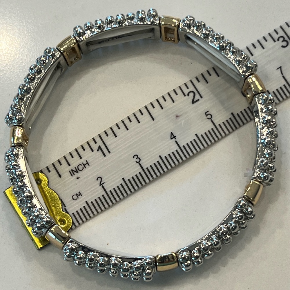 Bundle of 4 Stretch Bracelets - Picture 2 of 8